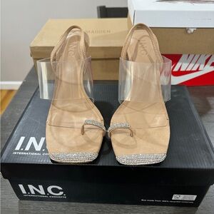 I.N.C (size 8)